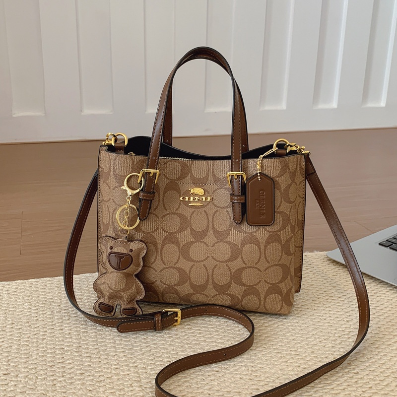 Tote Bag Leather Monogram - Elegancka torba typu tote z monogramem
