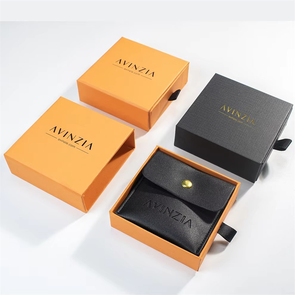 Niestandardowe logo Szuflada P – Luxury Bags No Logo recenzja i cena