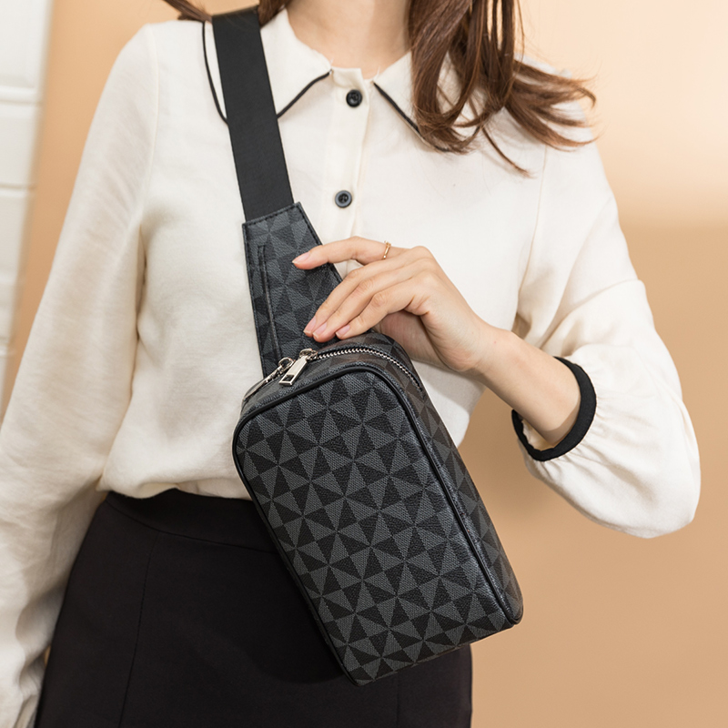 Luksusowe torby na klatkę pier – Luxury Bags Sling recenzja i cena