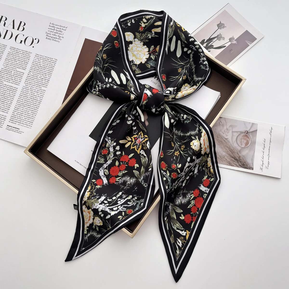Luksusowa Apaszka z Nadrukiem  – Luxury Bags In China recenzja i cena