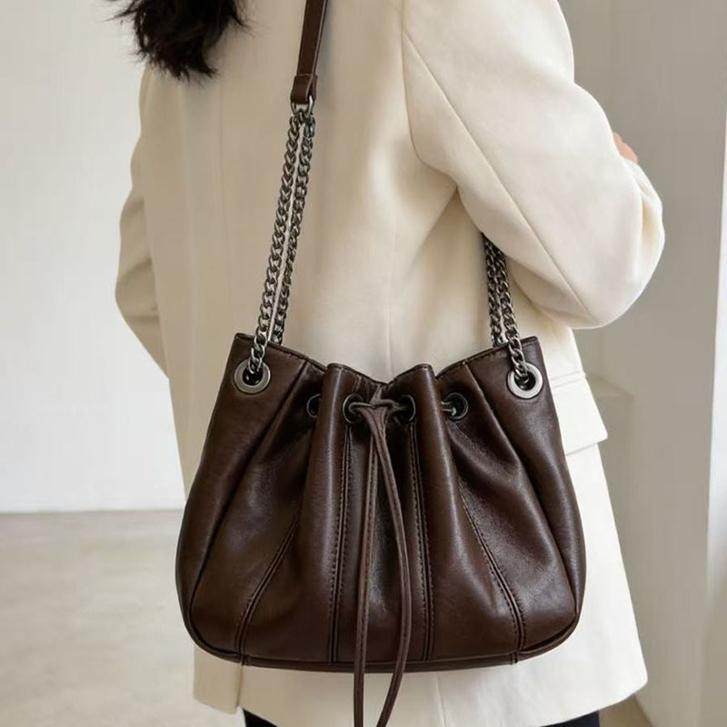 Modna torba typu bucket bag ze – Luxury Bags Sling recenzja i cena