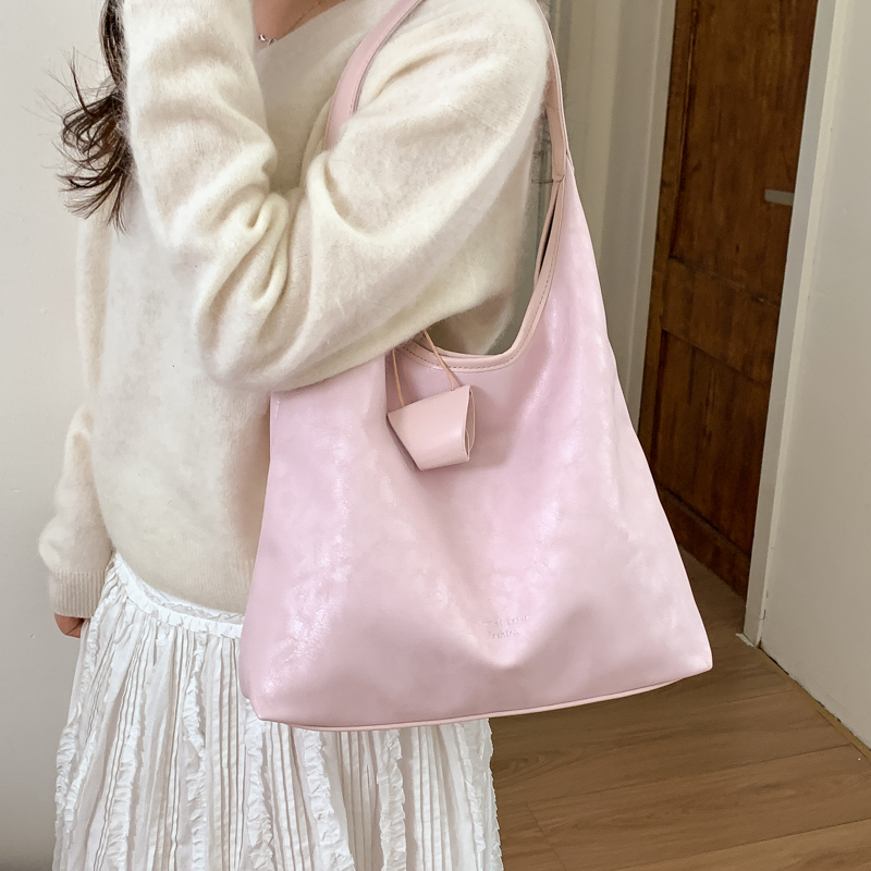 Damska torba hobo ze sztucznej – Luxury Bags Quiet recenzja i cena