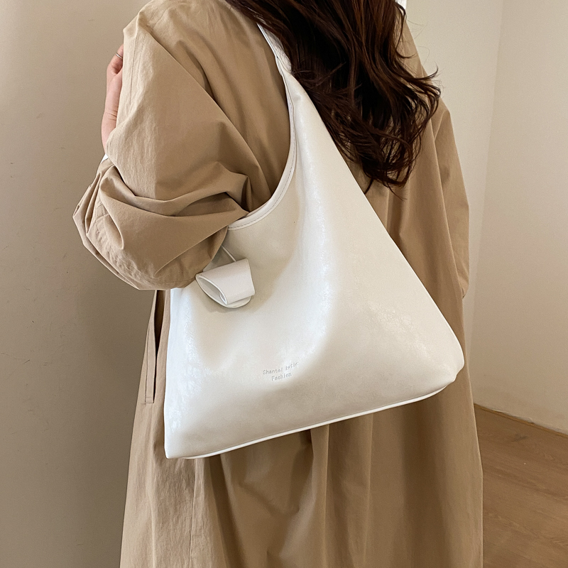 Damska torba hobo ze sztucznej – Luxury Bags Quiet recenzja i cena