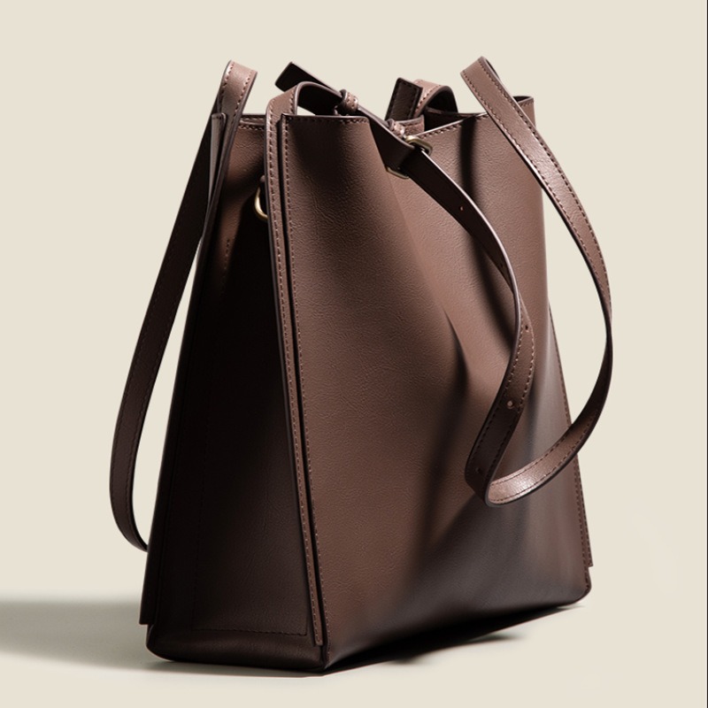 Torba typu bucket bag z prawdz – Luxury Bags Quiet recenzja i cena